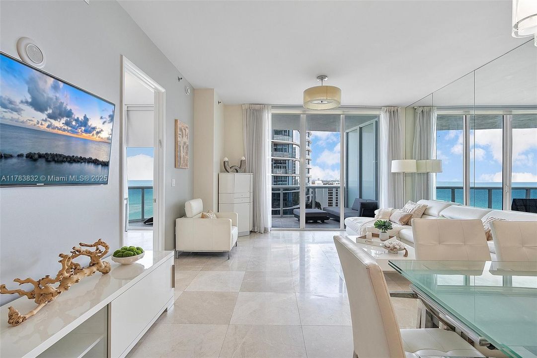 Недавно арендовано: $8,500 (3 спален, 3 ванн, 1974 Квадратных фут)