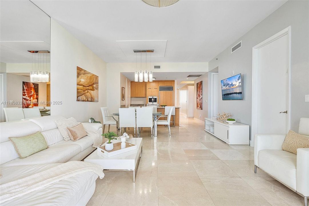 Недавно арендовано: $8,500 (3 спален, 3 ванн, 1974 Квадратных фут)