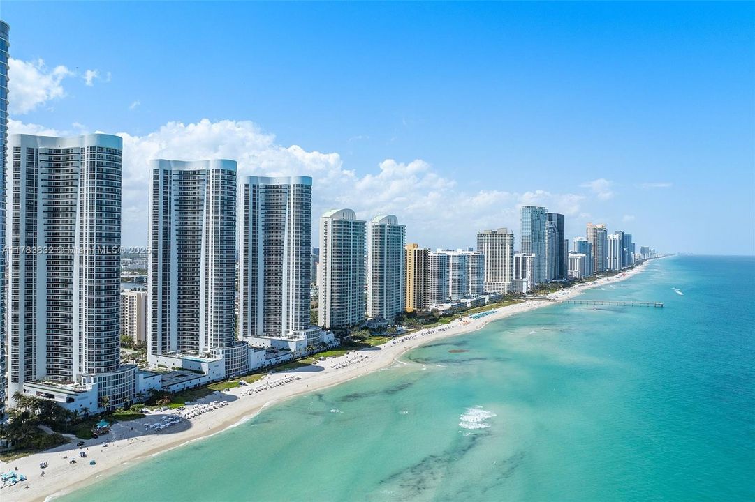 Недавно арендовано: $8,500 (3 спален, 3 ванн, 1974 Квадратных фут)