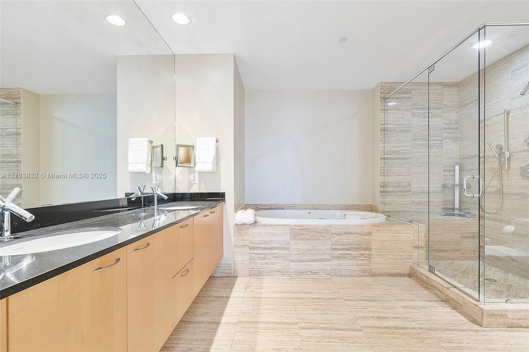 Недавно арендовано: $8,500 (3 спален, 3 ванн, 1974 Квадратных фут)