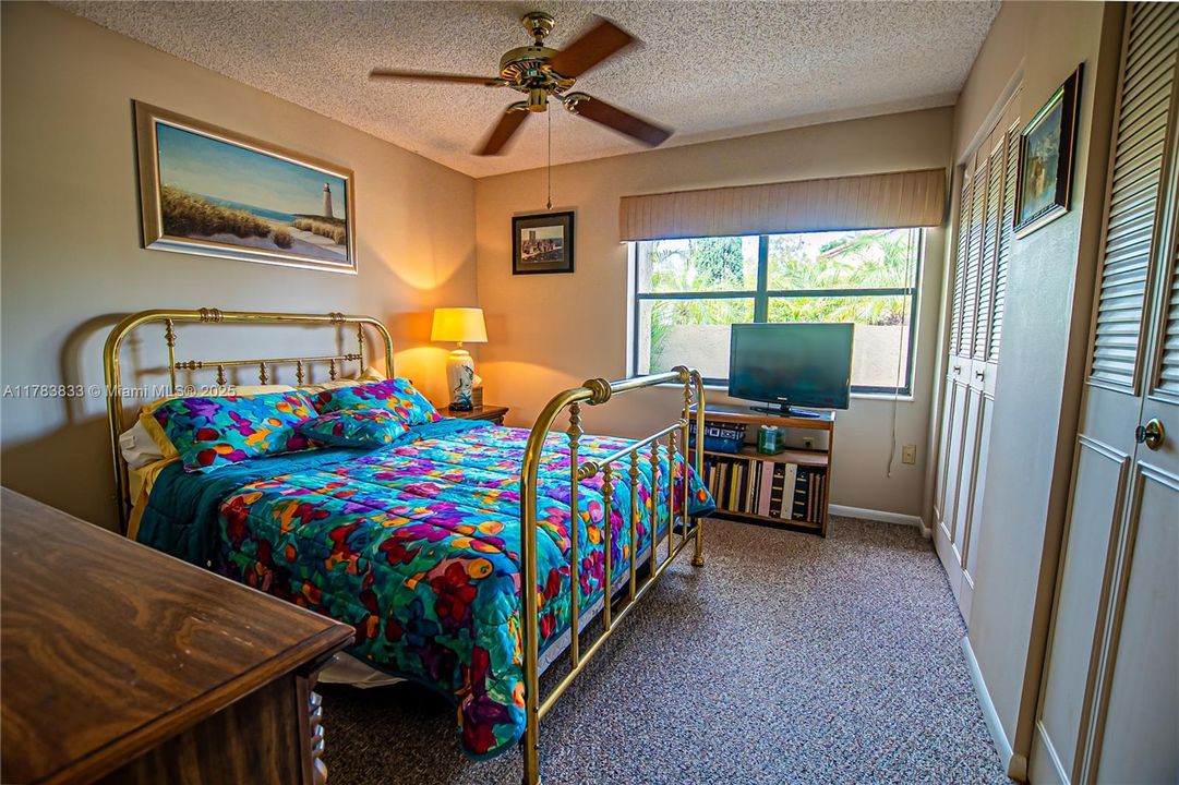 Recently Sold: $565,000 (3 beds, 2 baths, 1861 Square Feet)