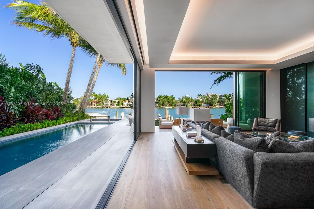 En Venta: $19,999,000 (4 camas, 4 baños, 5146 Pies cuadrados)