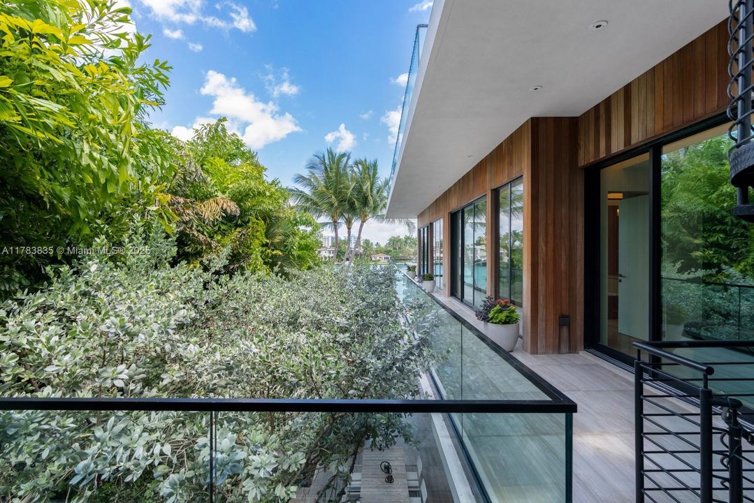En Venta: $19,999,000 (4 camas, 4 baños, 5146 Pies cuadrados)