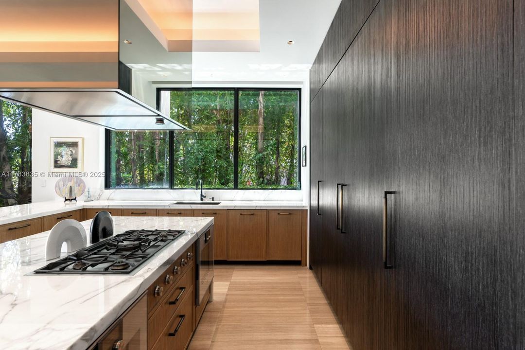 En Venta: $19,999,000 (4 camas, 4 baños, 5146 Pies cuadrados)