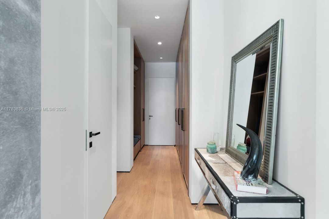 En Venta: $19,999,000 (4 camas, 4 baños, 5146 Pies cuadrados)