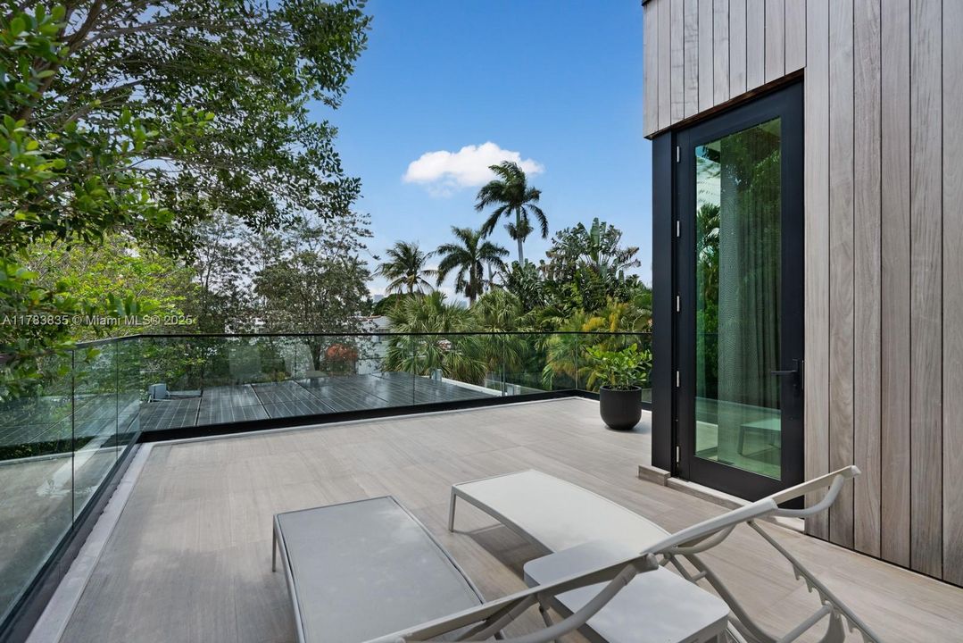 En Venta: $19,999,000 (4 camas, 4 baños, 5146 Pies cuadrados)