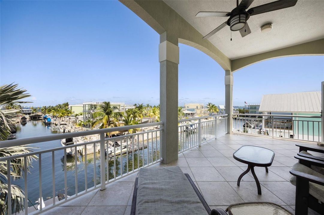 待售: $1,950,000 (4 贝兹, 5 浴室, 3198 平方英尺)