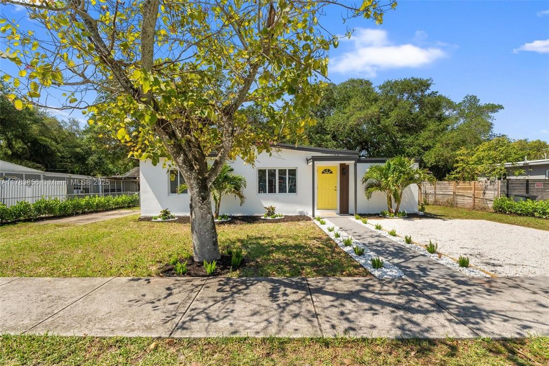 Недавно продано: $489,000 (3 спален, 2 ванн, 0 Квадратных фут)