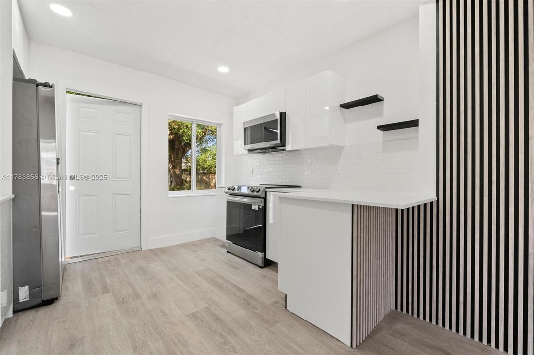 Недавно продано: $489,000 (3 спален, 2 ванн, 0 Квадратных фут)