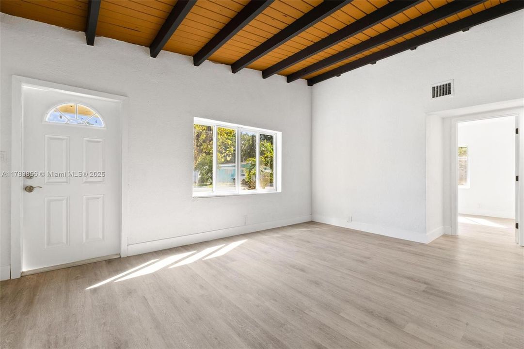 Недавно продано: $489,000 (3 спален, 2 ванн, 0 Квадратных фут)