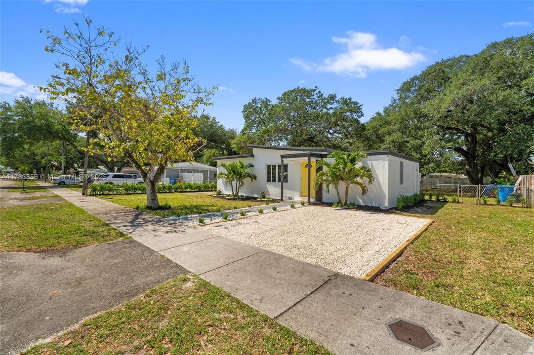 Недавно продано: $489,000 (3 спален, 2 ванн, 0 Квадратных фут)