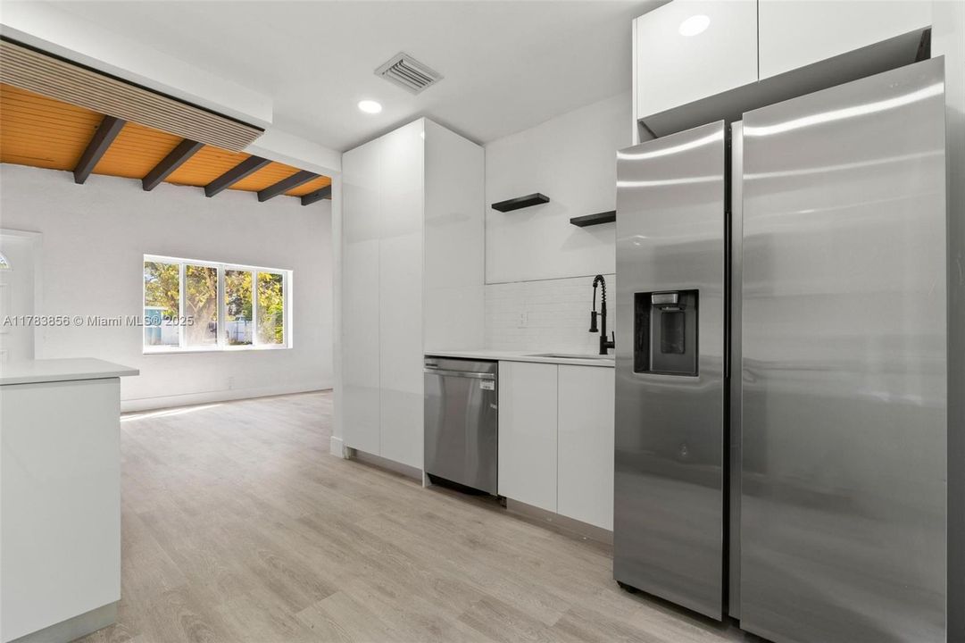 Недавно продано: $489,000 (3 спален, 2 ванн, 0 Квадратных фут)