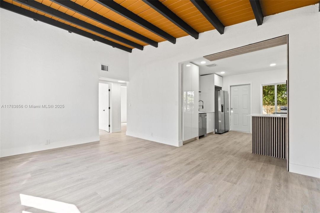 Недавно продано: $489,000 (3 спален, 2 ванн, 0 Квадратных фут)