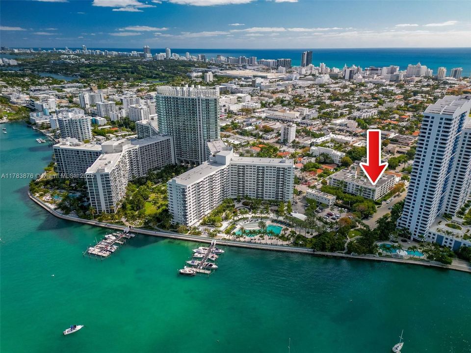 Недавно продано: $799,000 (2 спален, 2 ванн, 1040 Квадратных фут)