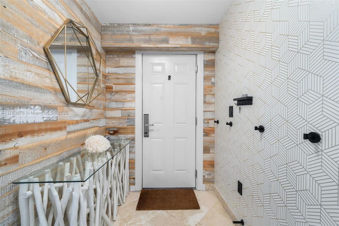 Недавно продано: $799,000 (2 спален, 2 ванн, 1040 Квадратных фут)