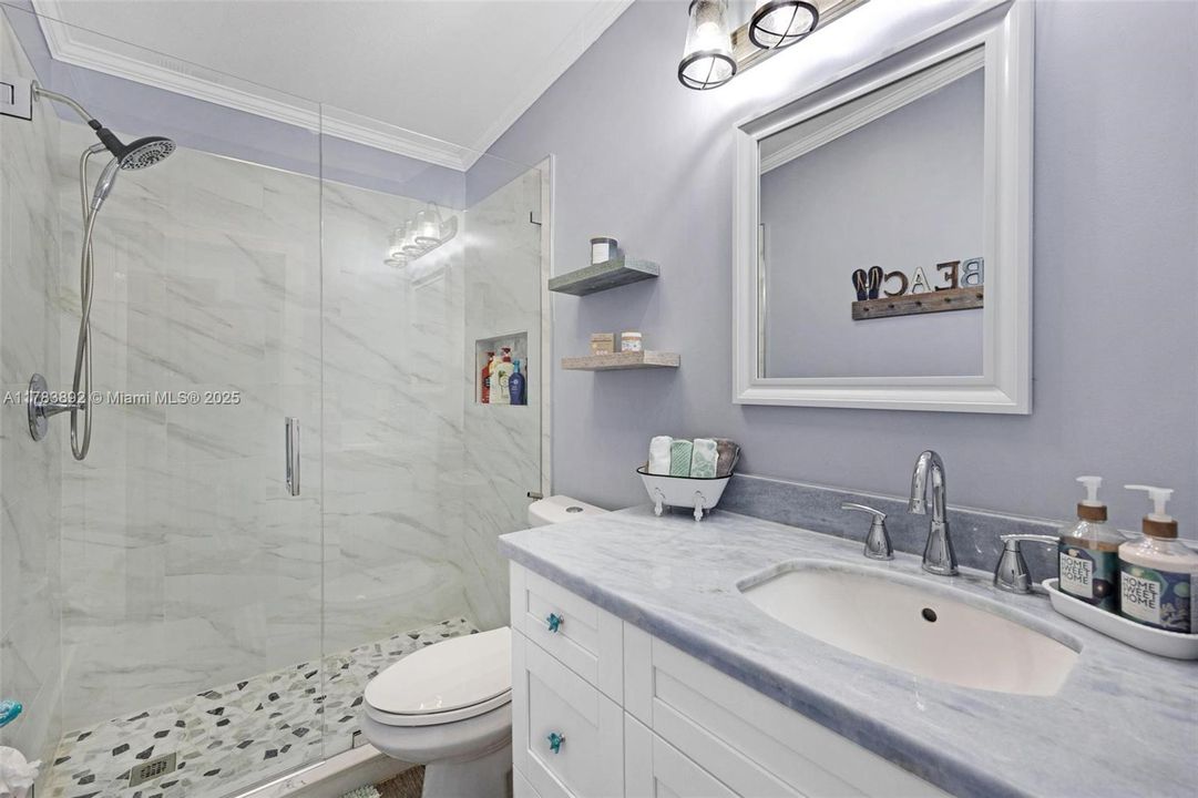 Recently Sold: $1,479,990 (3 beds, 2 baths, 1296 Square Feet)