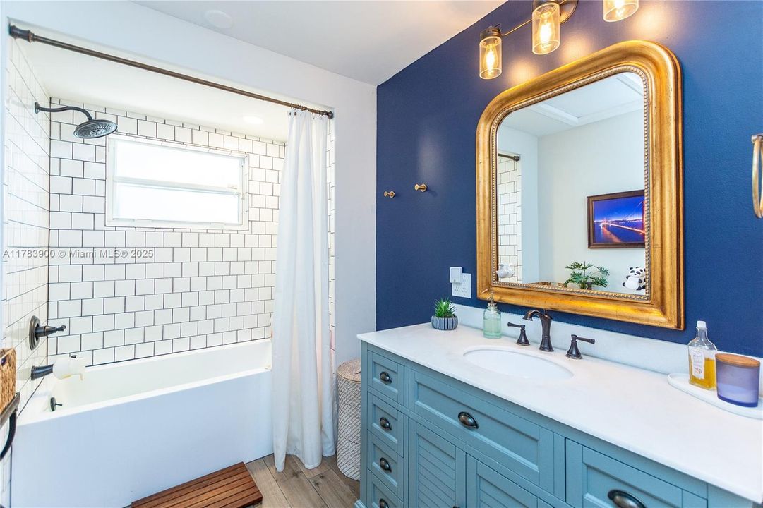 Недавно продано: $675,000 (3 спален, 2 ванн, 2310 Квадратных фут)