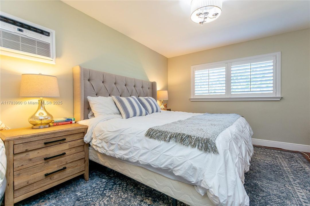 Недавно продано: $675,000 (3 спален, 2 ванн, 2310 Квадратных фут)