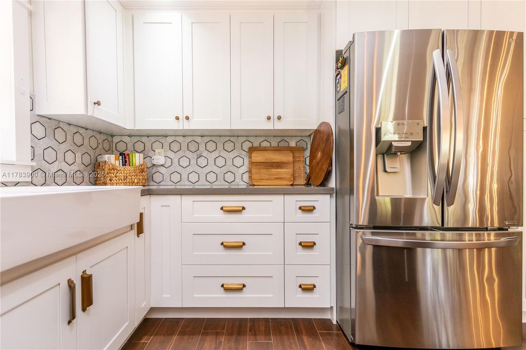 Недавно продано: $675,000 (3 спален, 2 ванн, 2310 Квадратных фут)