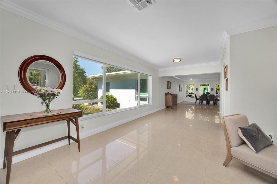 Recently Sold: $1,999,000 (5 beds, 4 baths, 2508 Square Feet)