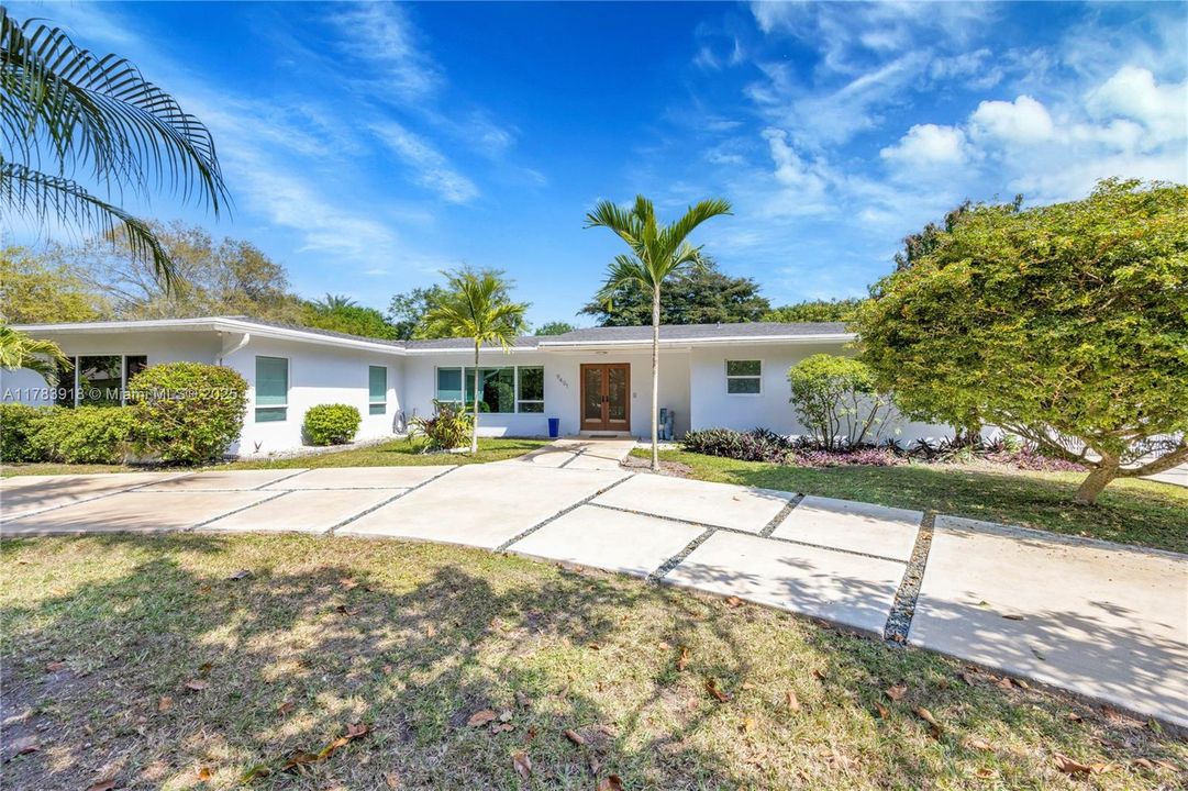 Recently Sold: $1,999,000 (5 beds, 4 baths, 2508 Square Feet)