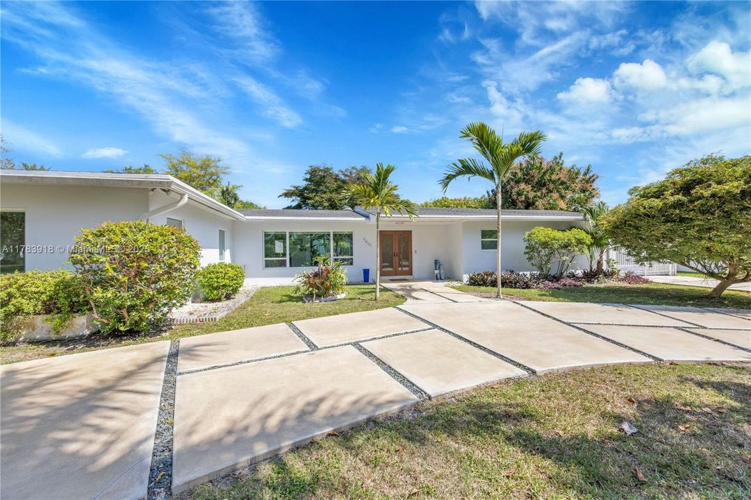 Recently Sold: $1,999,000 (5 beds, 4 baths, 2508 Square Feet)