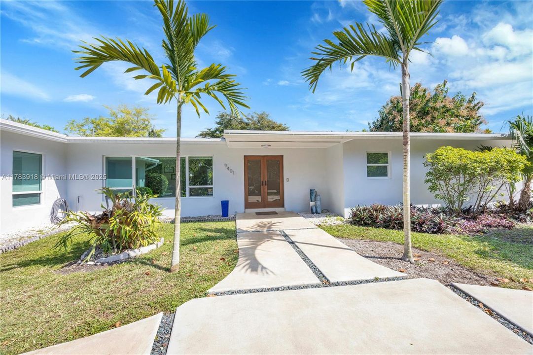 Recently Sold: $1,999,000 (5 beds, 4 baths, 2508 Square Feet)