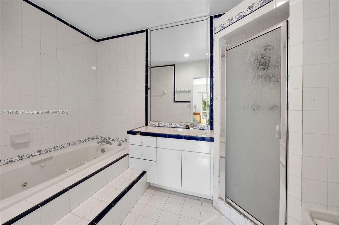 Recently Sold: $1,999,000 (5 beds, 4 baths, 2508 Square Feet)