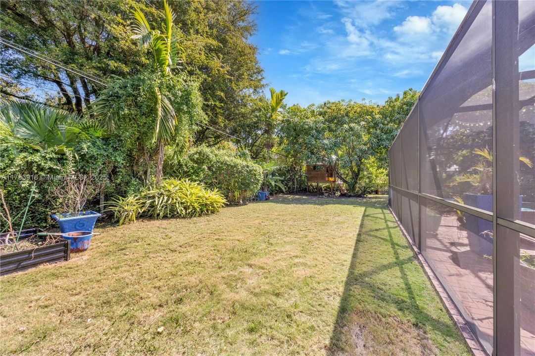 Recently Sold: $1,999,000 (5 beds, 4 baths, 2508 Square Feet)