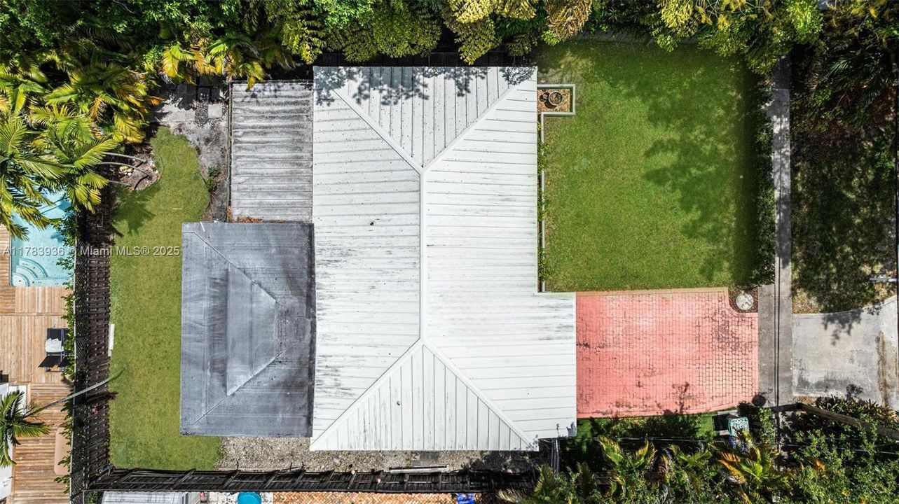 Vendido Recientemente: $1,400,000 (2 camas, 1 baños, 1365 Pies cuadrados)