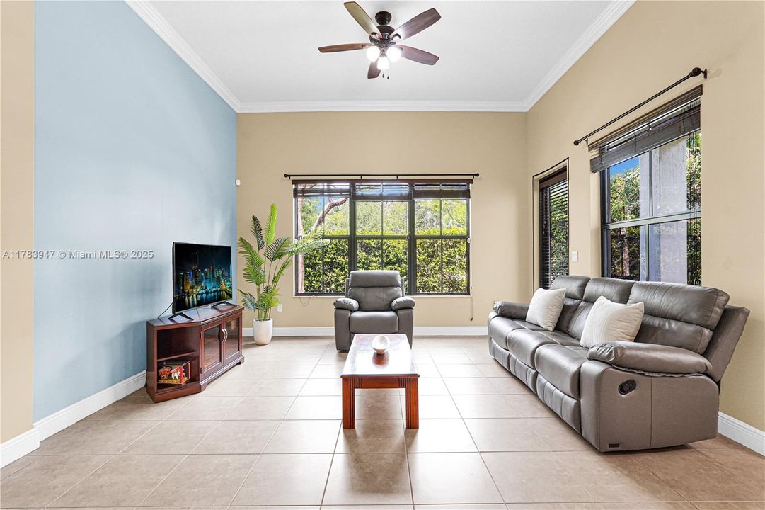 Recently Sold: $969,500 (4 beds, 3 baths, 2320 Square Feet)