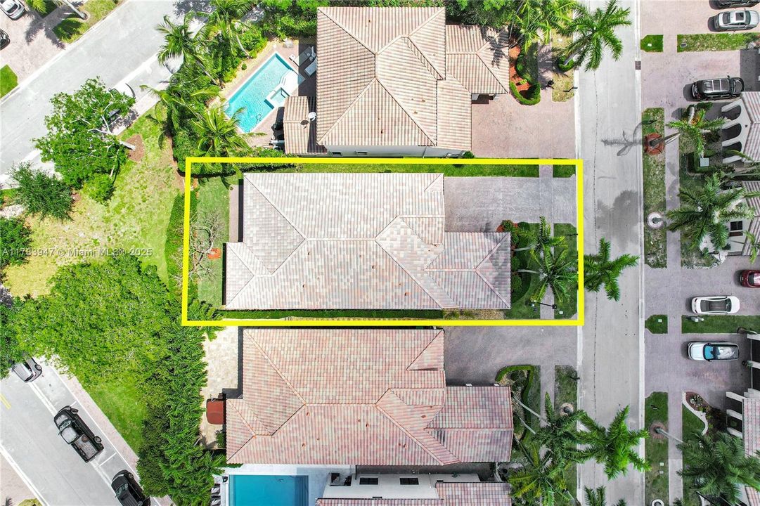 Recently Sold: $969,500 (4 beds, 3 baths, 2320 Square Feet)