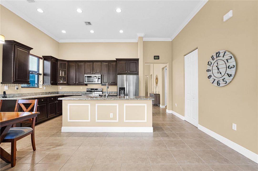 Recently Sold: $969,500 (4 beds, 3 baths, 2320 Square Feet)