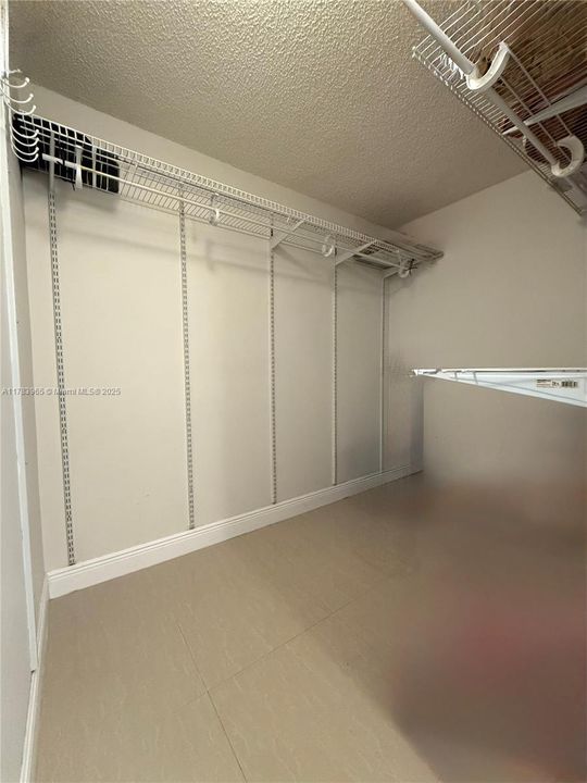 Недавно продано: $269,000 (2 спален, 2 ванн, 1113 Квадратных фут)