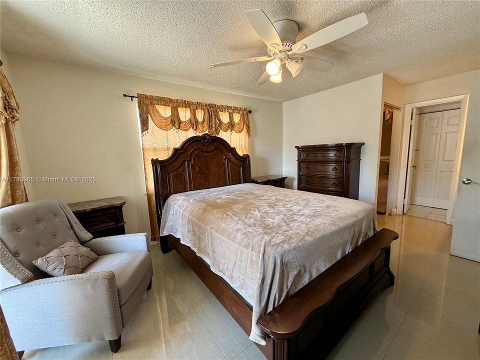 Недавно продано: $269,000 (2 спален, 2 ванн, 1113 Квадратных фут)