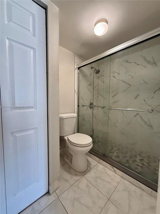 Недавно продано: $269,000 (2 спален, 2 ванн, 1113 Квадратных фут)