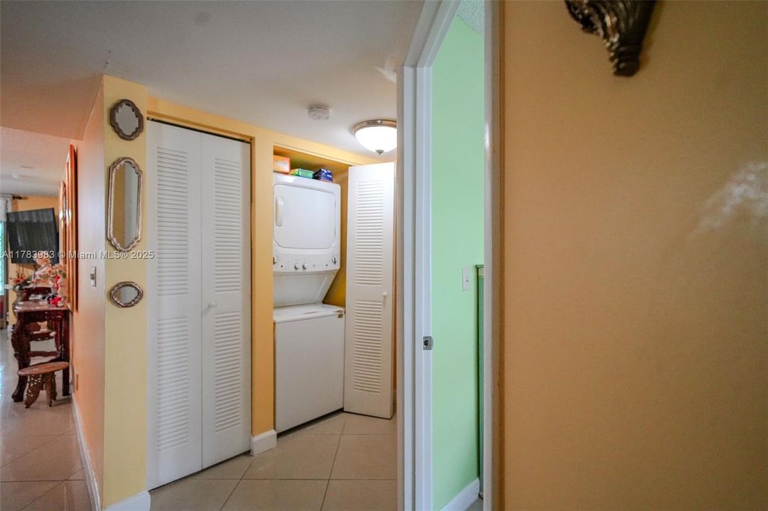 En Venta: $212,000 (2 camas, 2 baños, 0 Pies cuadrados)