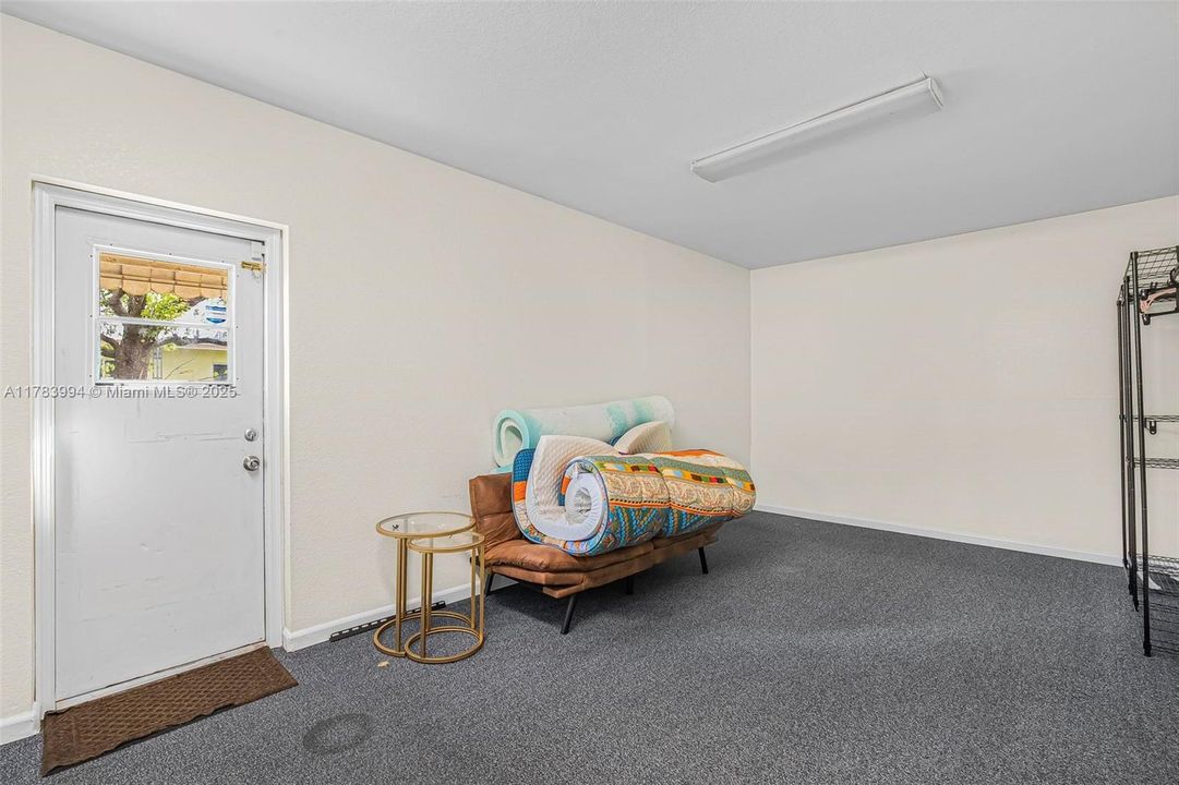 Недавно продано: $599,000 (3 спален, 2 ванн, 1710 Квадратных фут)