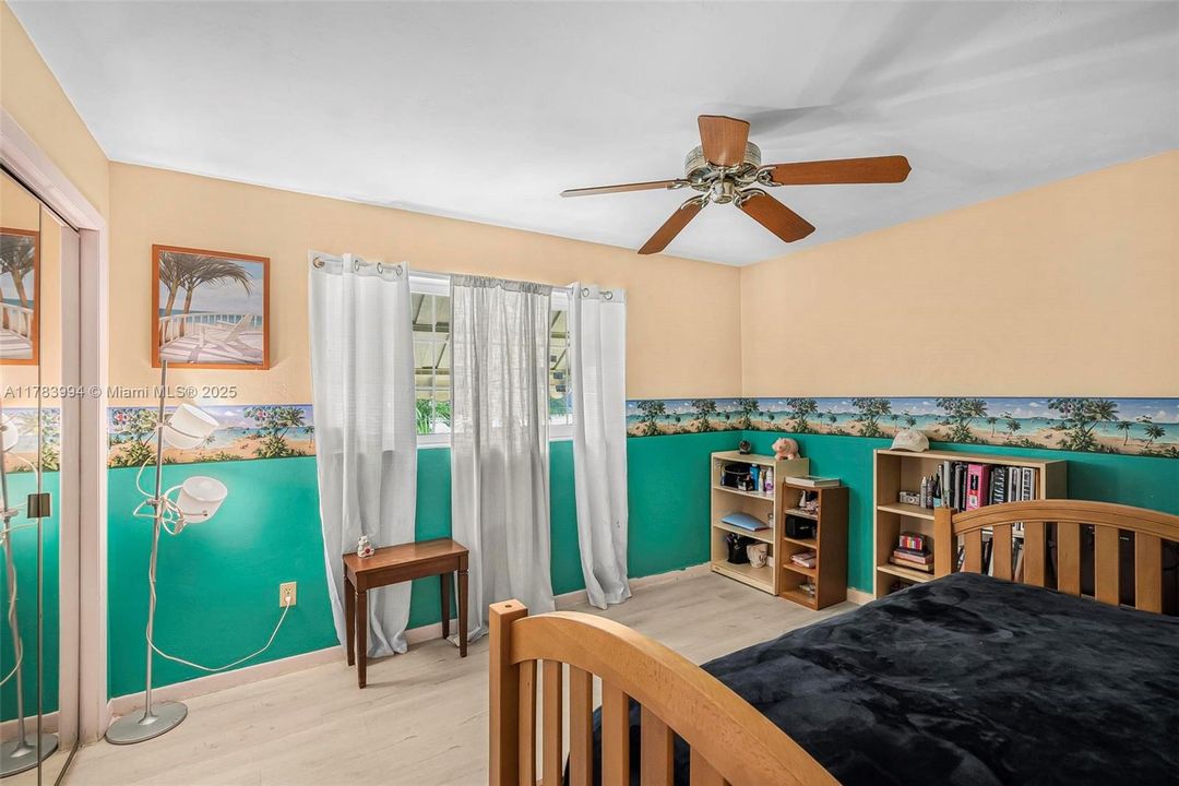 Недавно продано: $599,000 (3 спален, 2 ванн, 1710 Квадратных фут)