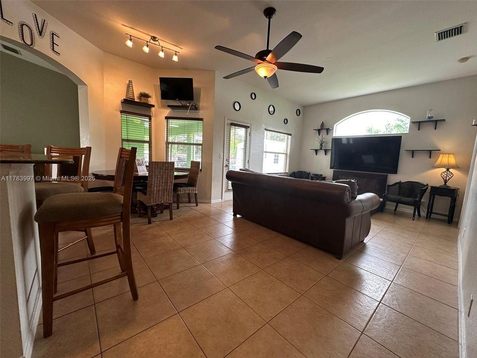 Active With Contract: $395,000 (4 beds, 2 baths, 1816 Square Feet)