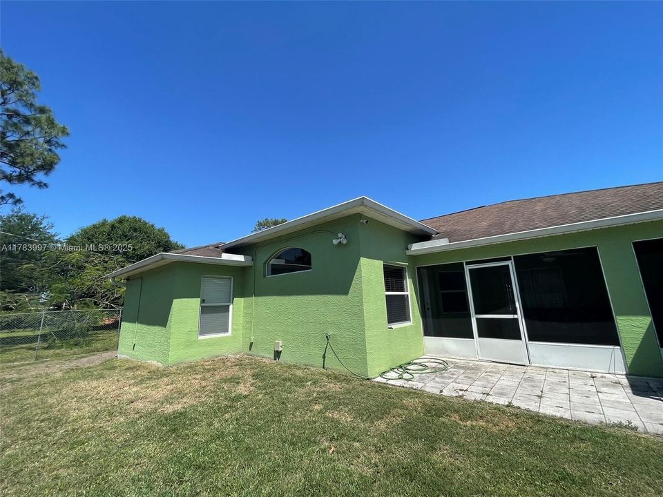 Active With Contract: $395,000 (4 beds, 2 baths, 1816 Square Feet)