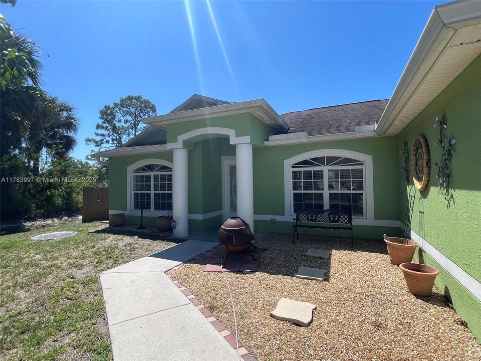 Active With Contract: $395,000 (4 beds, 2 baths, 1816 Square Feet)