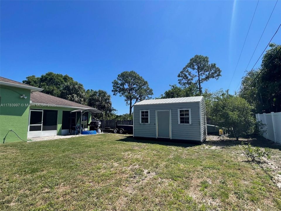 Active With Contract: $395,000 (4 beds, 2 baths, 1816 Square Feet)