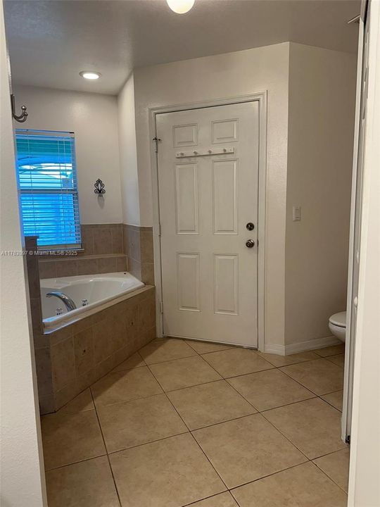 Active With Contract: $395,000 (4 beds, 2 baths, 1816 Square Feet)