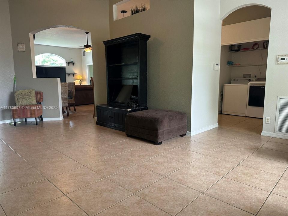 Active With Contract: $395,000 (4 beds, 2 baths, 1816 Square Feet)