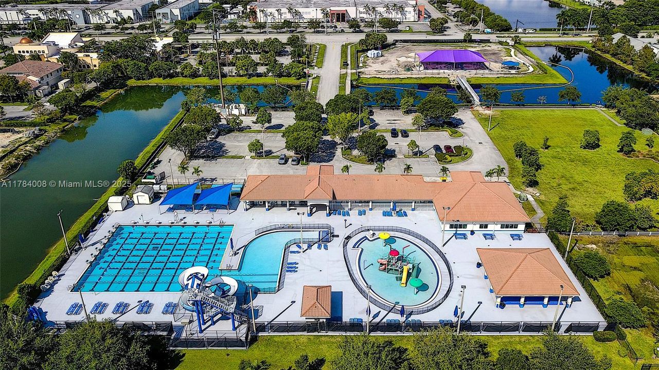 Recently Sold: $335,000 (3 beds, 2 baths, 1417 Square Feet)