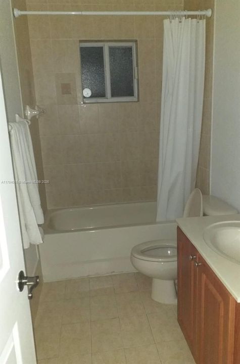 Recently Sold: $630,000 (3 beds, 2 baths, 1402 Square Feet)