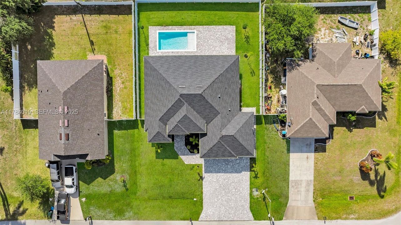 For Sale: $617,900 (4 beds, 3 baths, 1931 Square Feet)