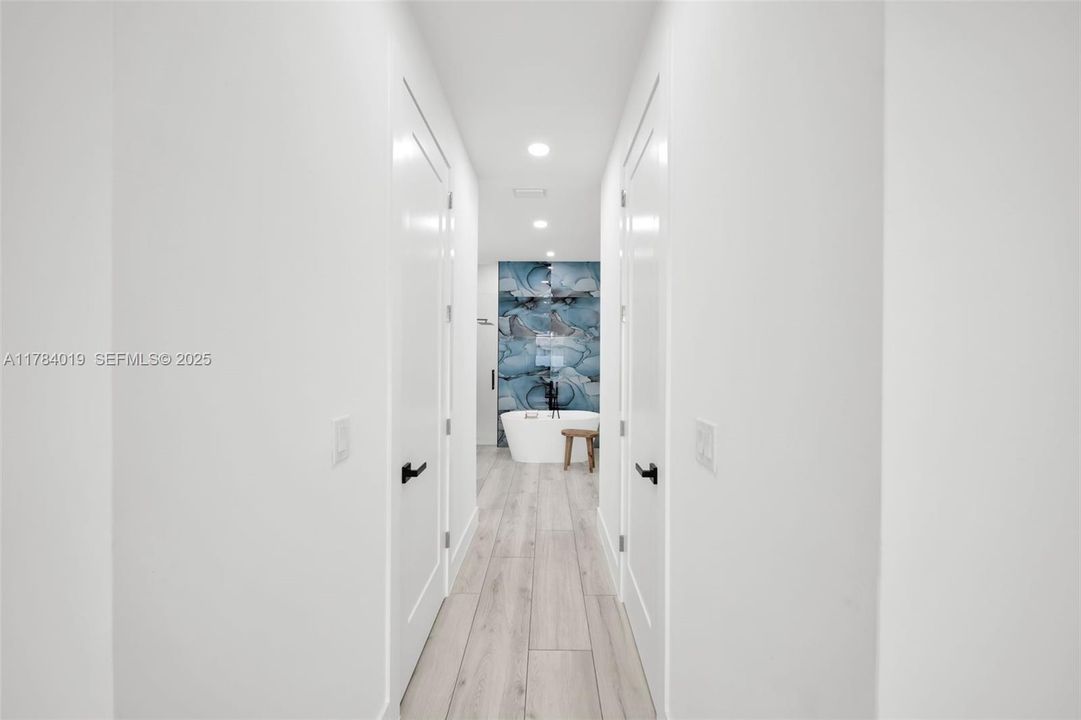 For Sale: $617,900 (4 beds, 3 baths, 1931 Square Feet)