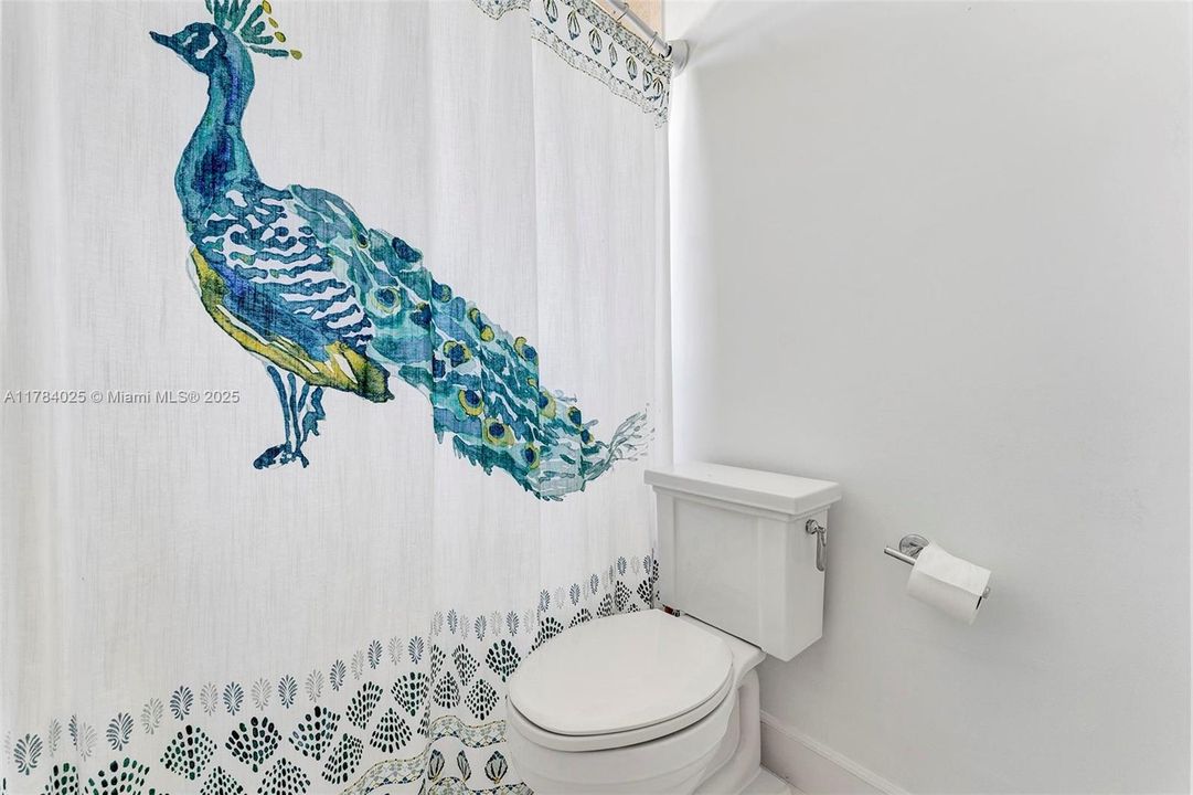 Недавно продано: $1,295,000 (5 спален, 4 ванн, 4717 Квадратных фут)